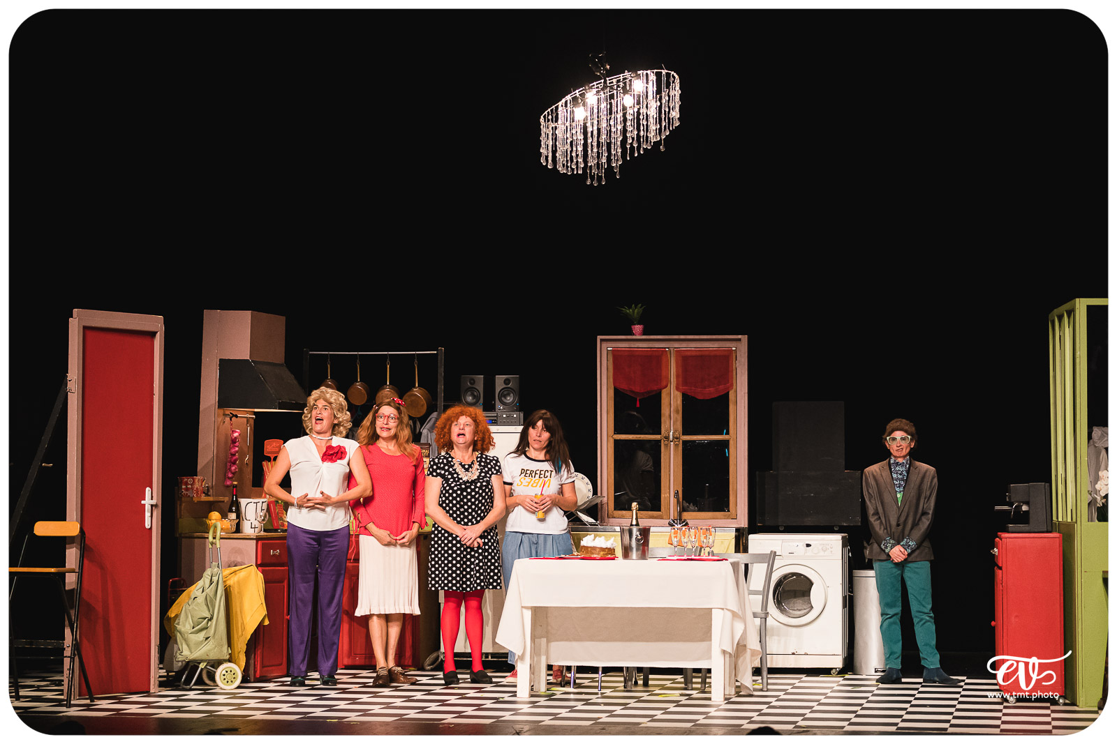 LES FEMMES SAVANTES (CIE DU DETOUR)